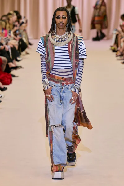 Look 8